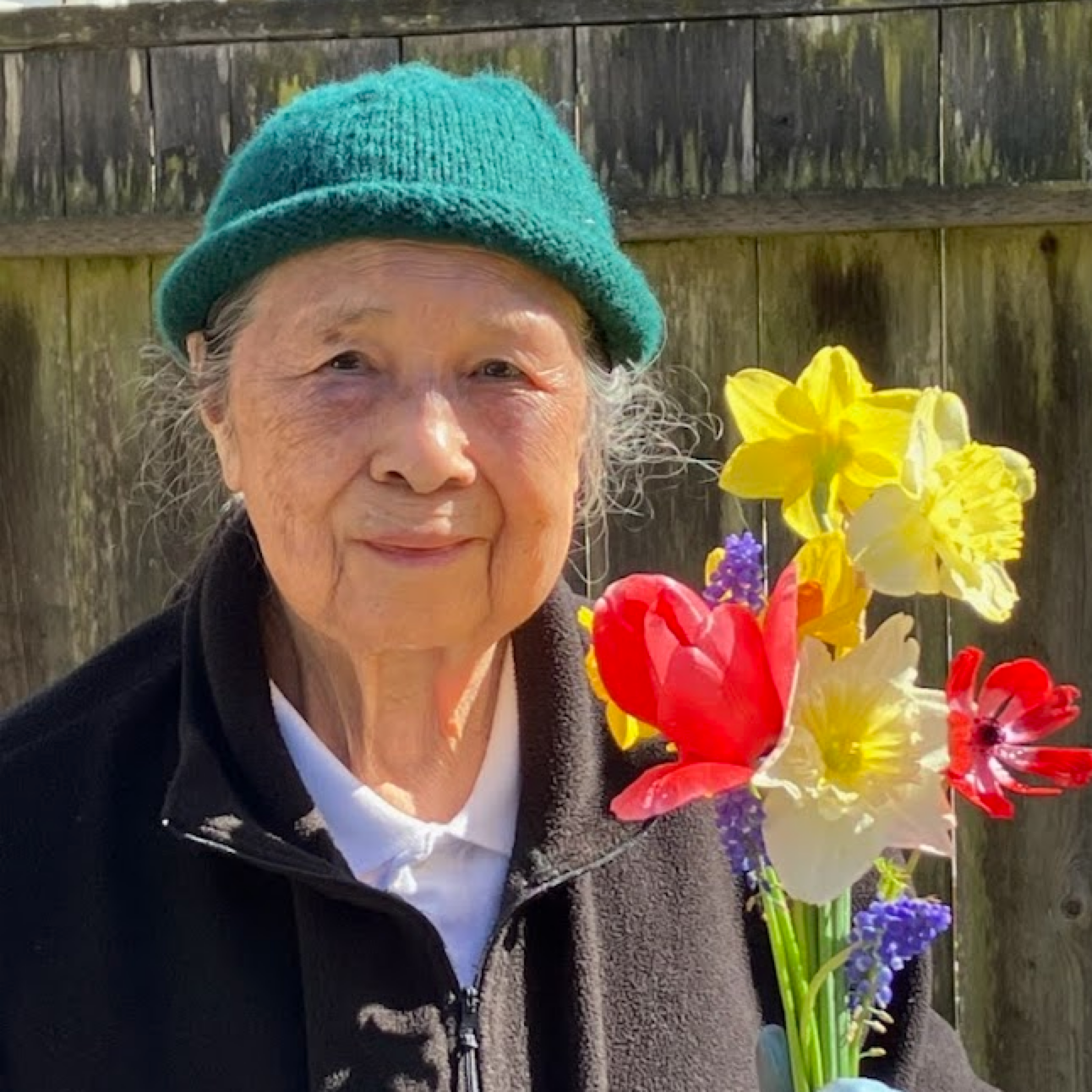 grandma wearing a Bia Original