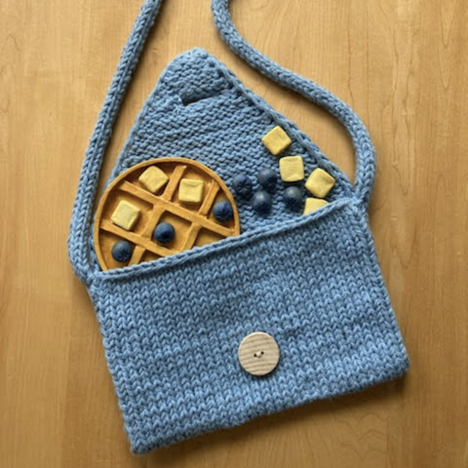 Case for Din's handmade ceramic Tic Tac Toe waffle se